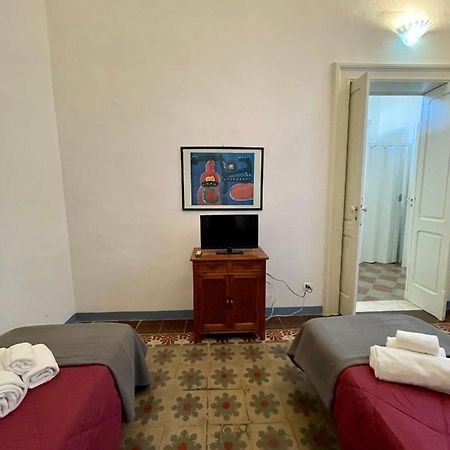 4 Balconi House-Appartamento Salentino Nel Centro Di レッチェ エクステリア 写真