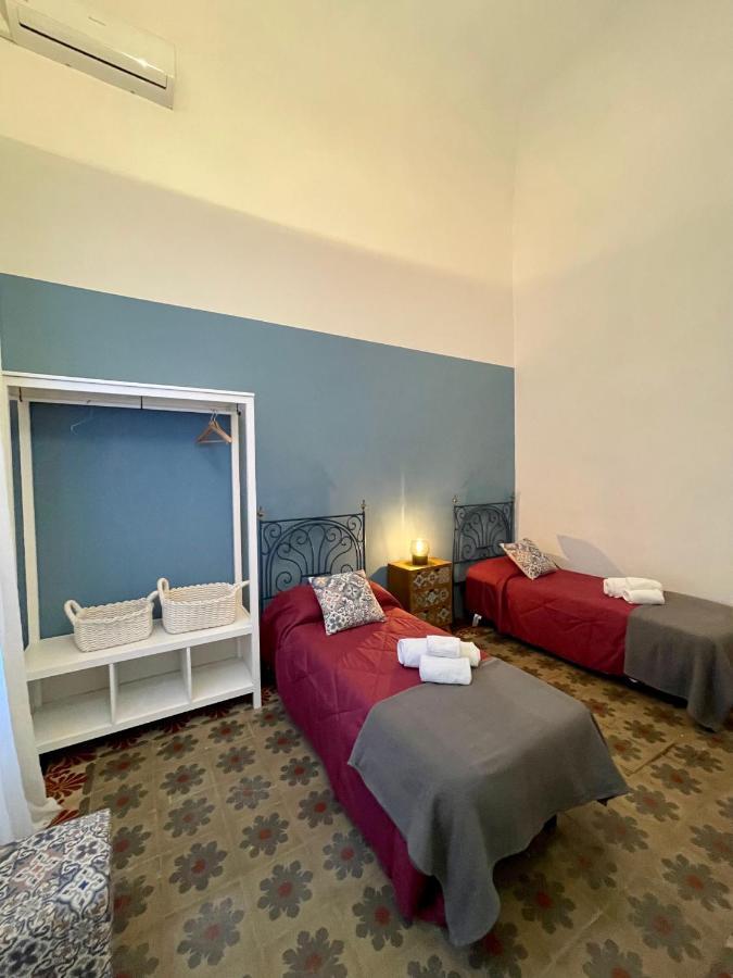 4 Balconi House-Appartamento Salentino Nel Centro Di レッチェ エクステリア 写真
