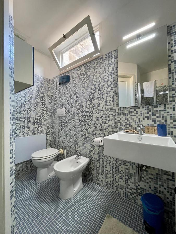 4 Balconi House-Appartamento Salentino Nel Centro Di レッチェ エクステリア 写真