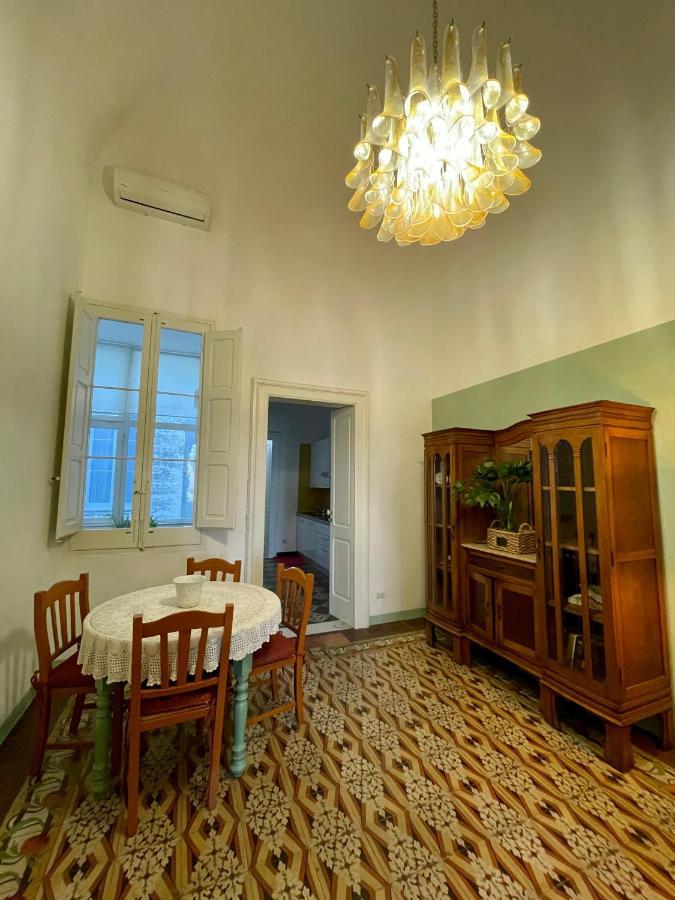 4 Balconi House-Appartamento Salentino Nel Centro Di レッチェ エクステリア 写真